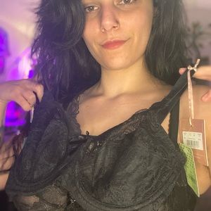 Cute Goth Black Lacey Bra!